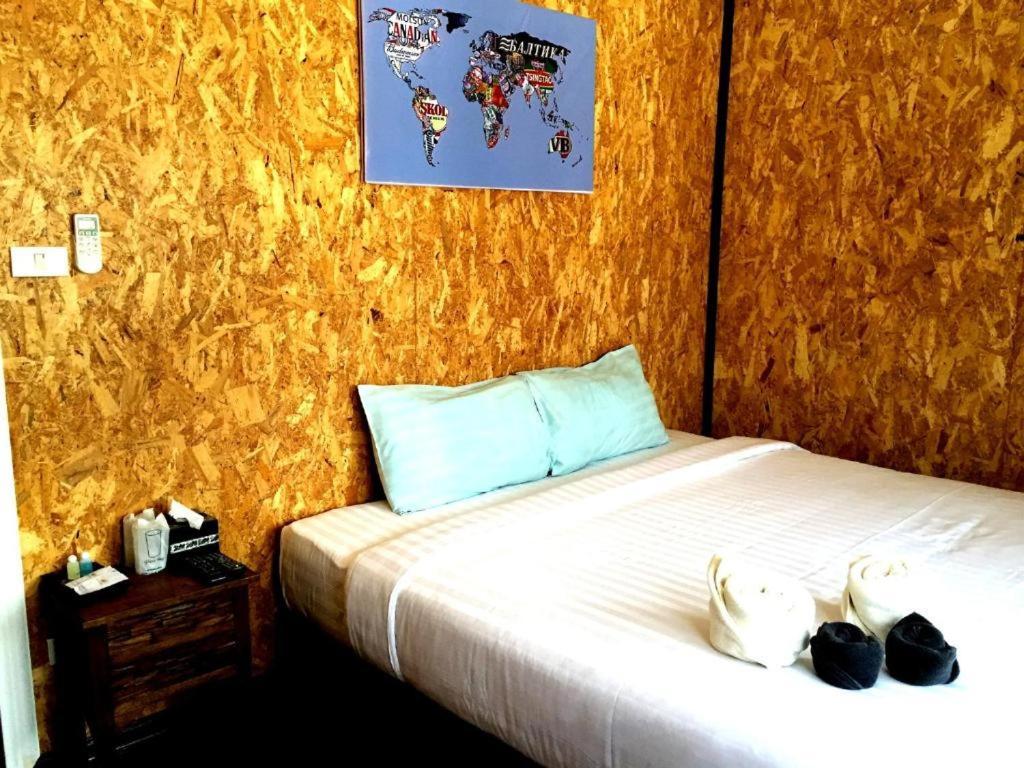Aenguy Hostel Sukhothai Exteriör bild